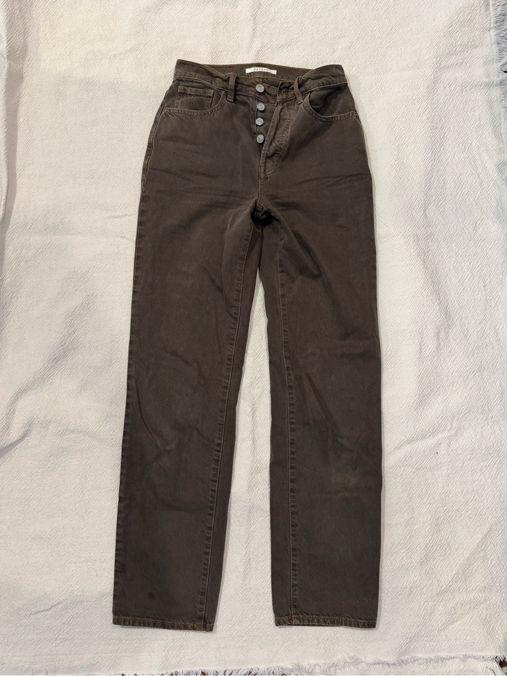 PacSun Straight Leg Jeans in Dark Brown